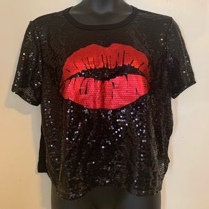 💋BLACK LIPSTICK PRINT TOP💋